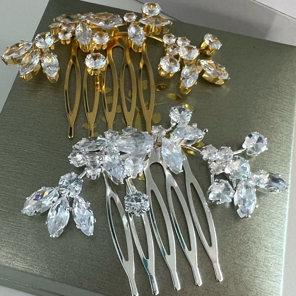 Crystal Bridal wedding hair clip. - Picture 8 of 9